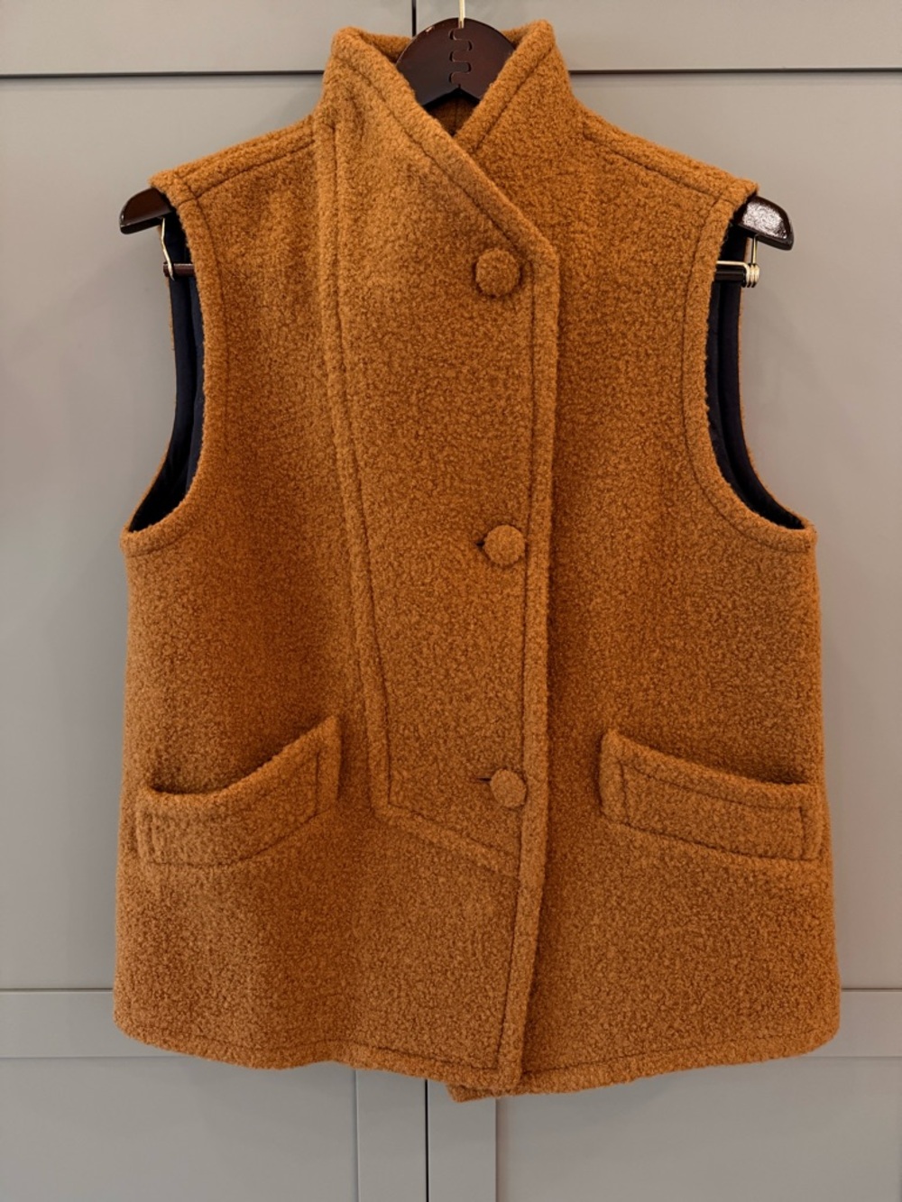 Carlo Vest